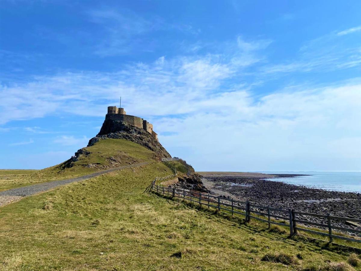 The Ship Inn Holy Island of Lindisfarne Kültér fotó